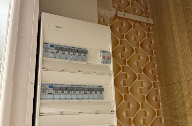 RENOVATION TOTALE : UNE INSTALLATION ELECTRIQUE MODERNE ET SECURISEE